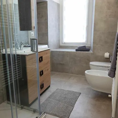 Casa Valeria - Intero Holiday home *